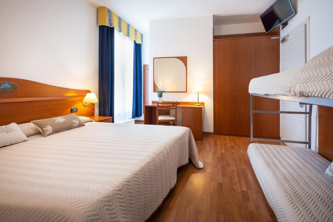 Hotel Delfino 카오를레 외부 사진