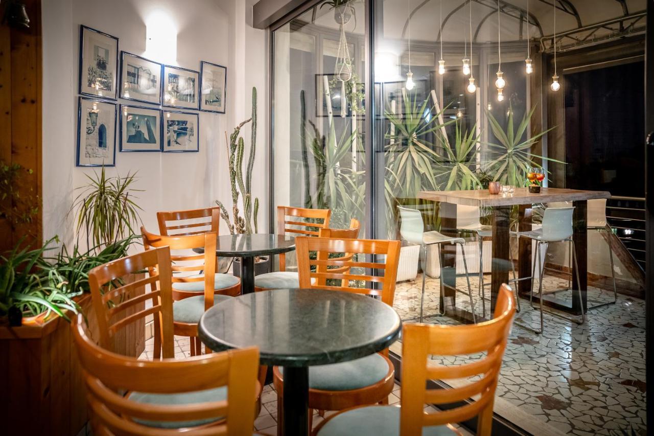 Hotel Delfino 카오를레 외부 사진