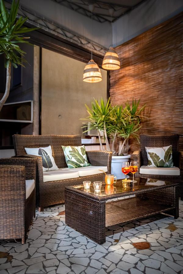 Hotel Delfino 카오를레 외부 사진