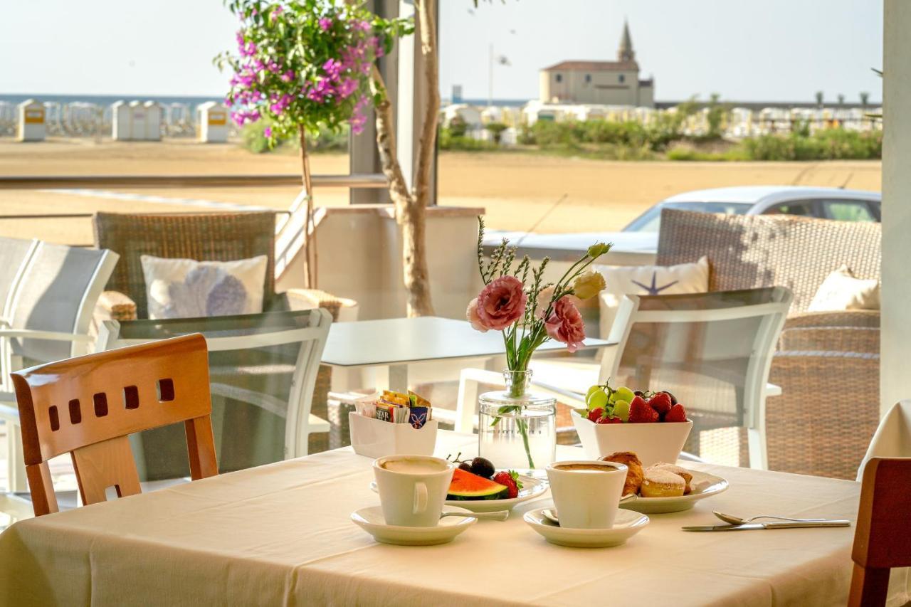 Hotel Delfino 카오를레 외부 사진