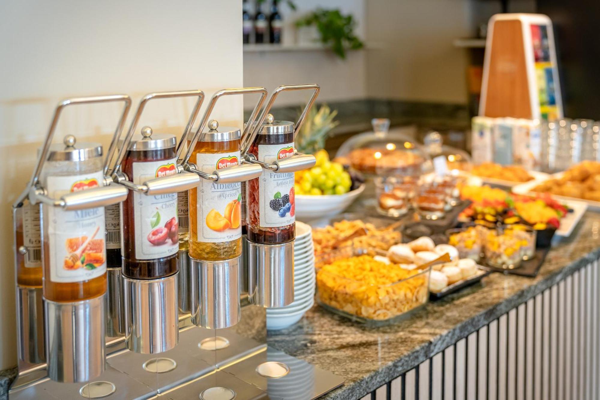 Hotel Delfino 카오를레 외부 사진
