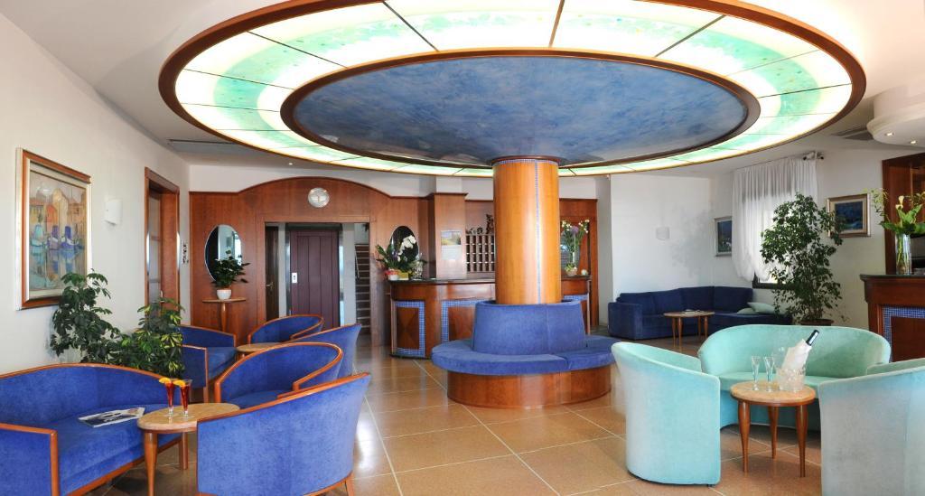 Hotel Delfino 카오를레 외부 사진
