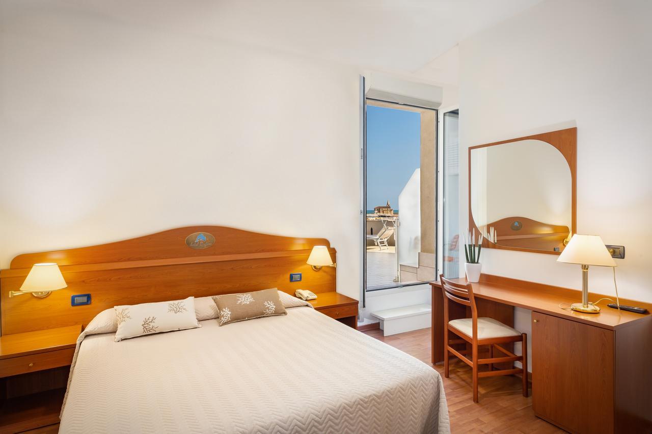 Hotel Delfino 카오를레 외부 사진